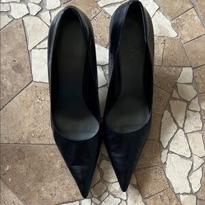 Elegant Black Women's Pumps Nine West